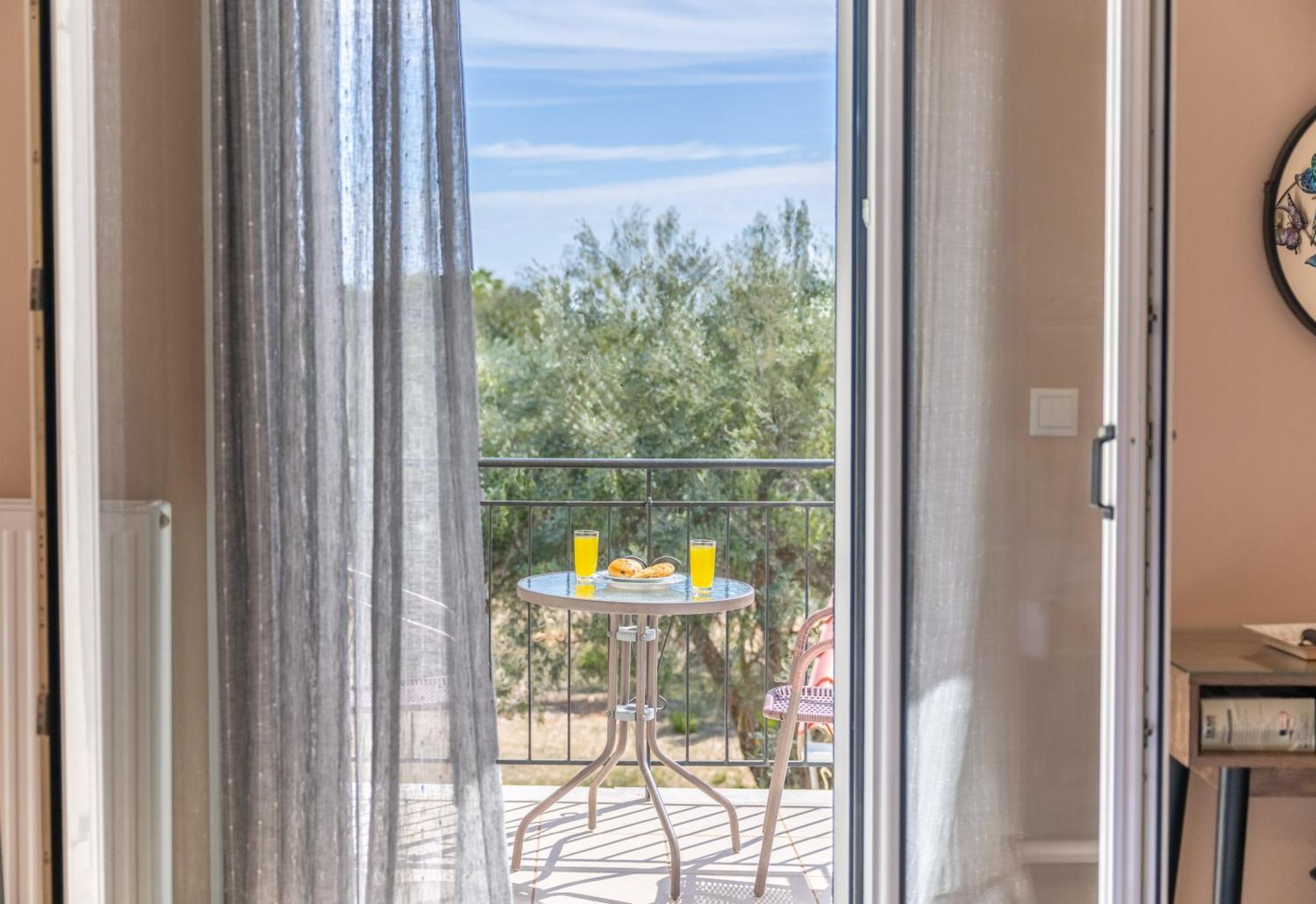 Vista Verde Studios & Apartments Svoronata Ngoại thất bức ảnh