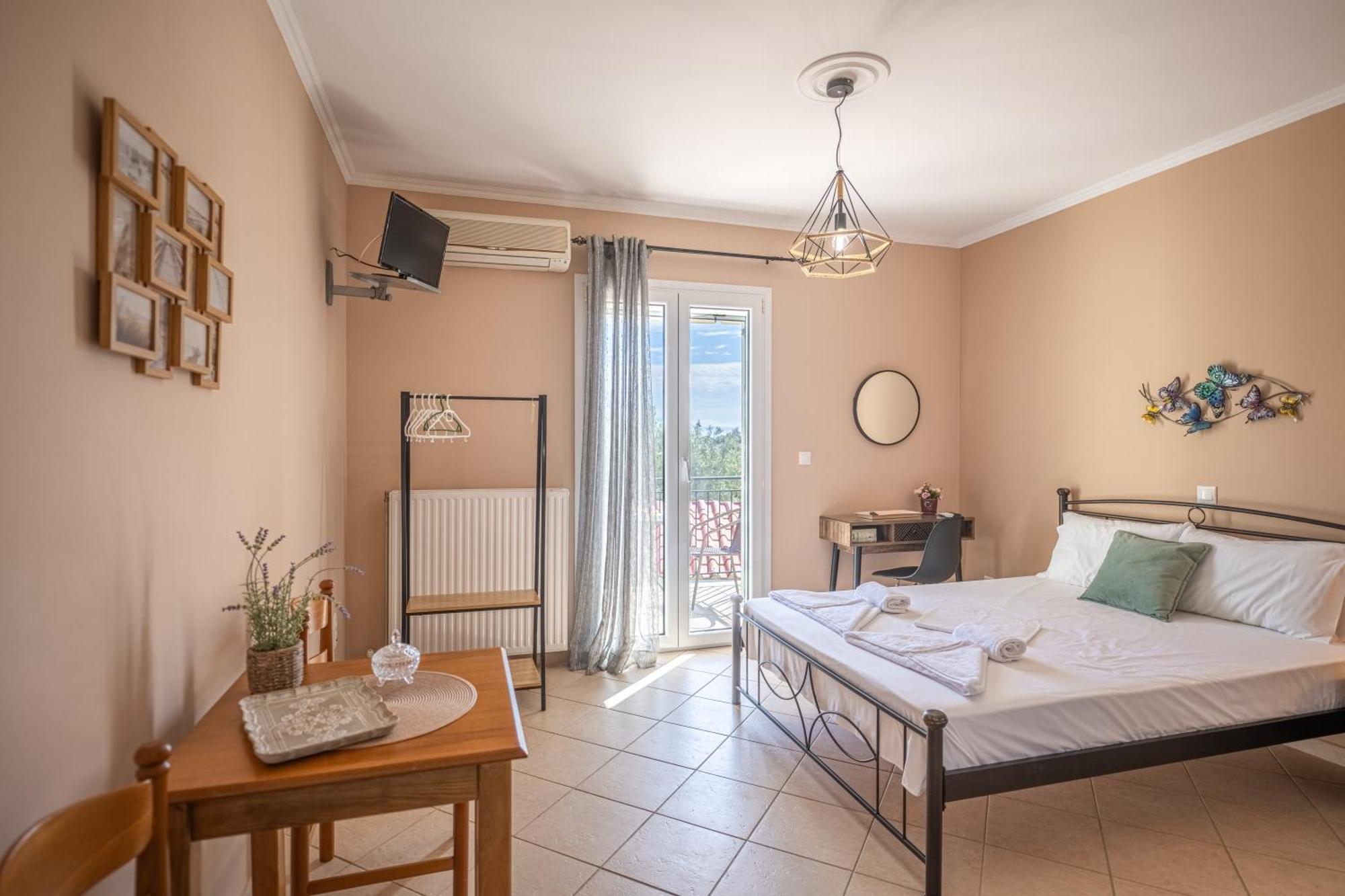 Vista Verde Studios & Apartments Svoronata Ngoại thất bức ảnh